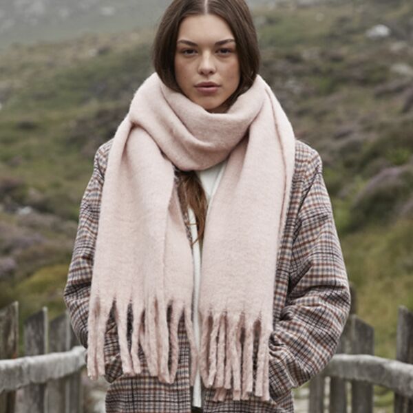 Beechfield Fluffy Scarf Thumbnail